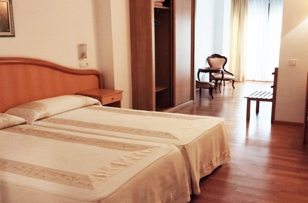 dried flowers hanging on the wall